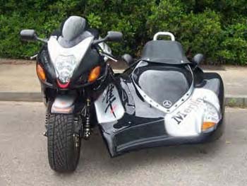 Suzuki_Hayabusa_Merlin_Sidecar_1.jpg