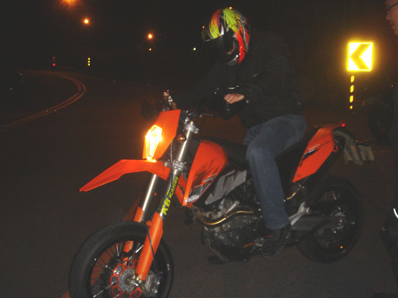 ktm690.jpg