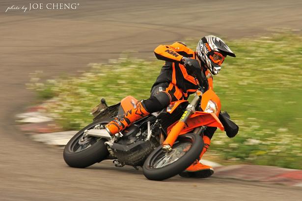 ktm690 in tis.JPG